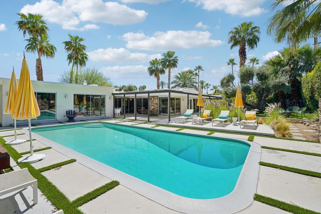 2101 N Berne Drive, Palm Springs, CA 92262