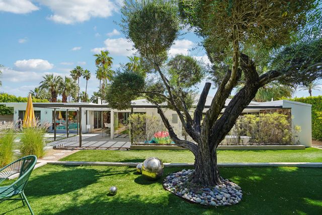 2101 N Berne Drive, Palm Springs, CA 92262