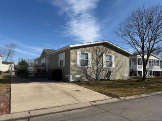 15359 Cartier Drive, Clinton Twp, MI 48038