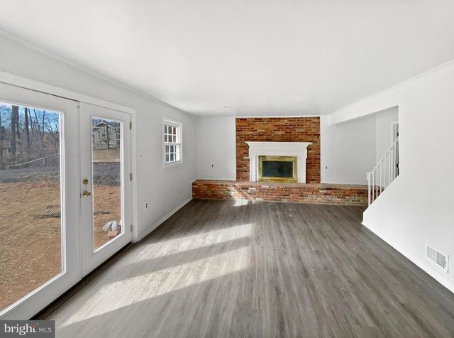 12506 COLBY DR, Woodbridge, VA 22192