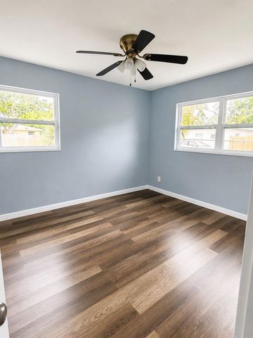 517 73RD AVENUE N, St Petersburg, FL 33702