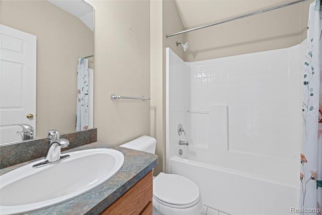 207 Jotham Avenue, Auburn Hills, MI 48326