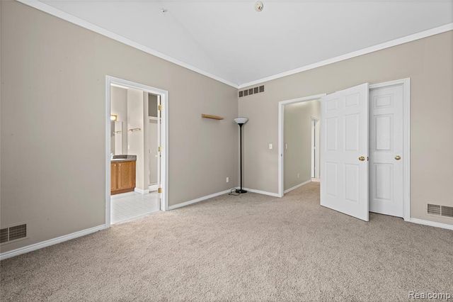 207 Jotham Avenue, Auburn Hills, MI 48326