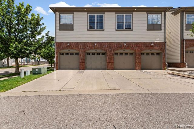 207 Jotham Avenue, Auburn Hills, MI 48326