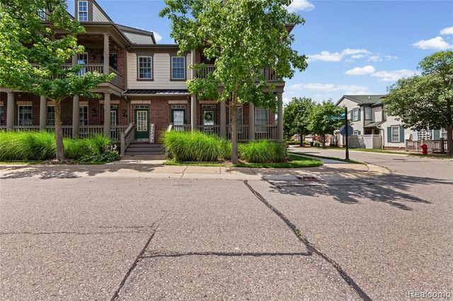 207 Jotham Avenue, Auburn Hills, MI 48326