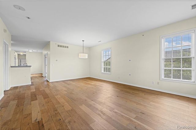 207 Jotham Avenue, Auburn Hills, MI 48326