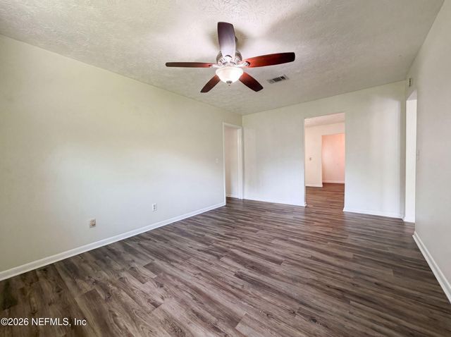7842 RONDEAU Drive E, Jacksonville, FL 32217