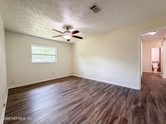 7842 RONDEAU Drive E, Jacksonville, FL 32217