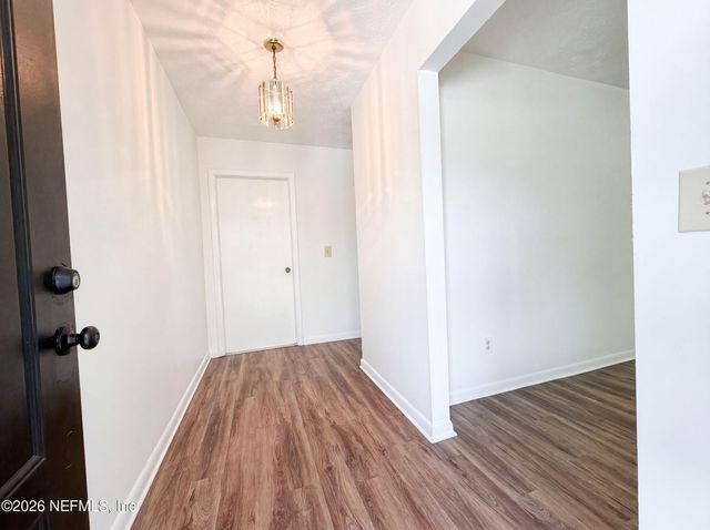7842 RONDEAU Drive E, Jacksonville, FL 32217