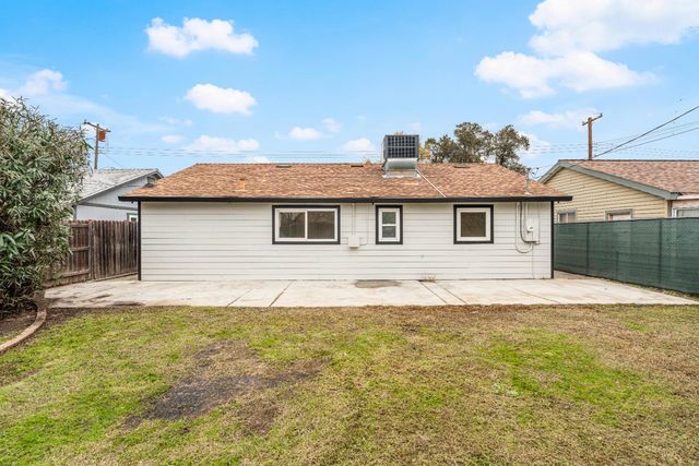 580 Lampasas Ave, Sacramento, CA 95815