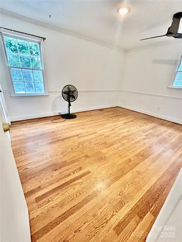 6708 Lynmont Drive, Charlotte, NC 28212