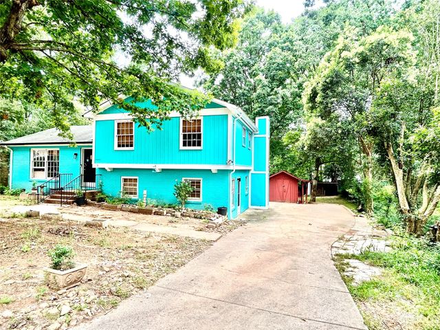 6708 Lynmont Drive, Charlotte, NC 28212