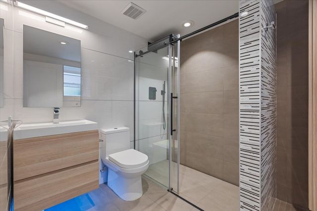 3020 N Sheridan Road GN, Chicago, IL 60657