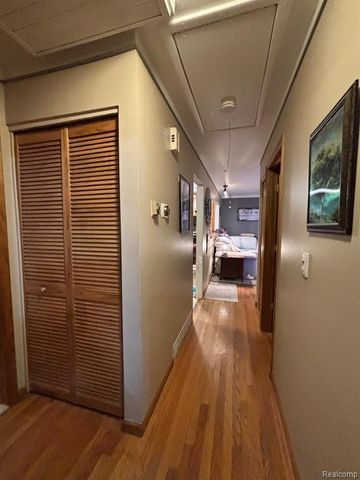 40724 Pickett Ridge Road, Sterling Heights, MI 48313