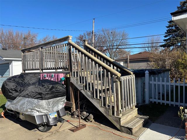 40724 Pickett Ridge Road, Sterling Heights, MI 48313