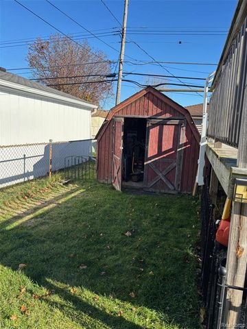 40724 Pickett Ridge Road, Sterling Heights, MI 48313