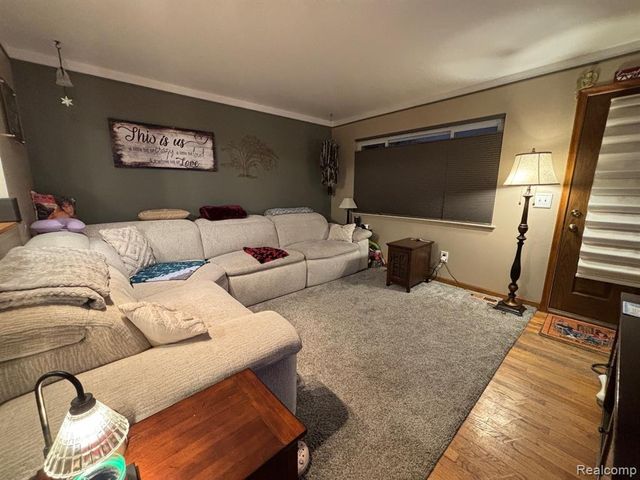 40724 Pickett Ridge Road, Sterling Heights, MI 48313