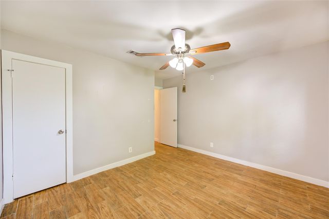 12339 S Dairy Ashford Road 2339, Houston, TX 77099