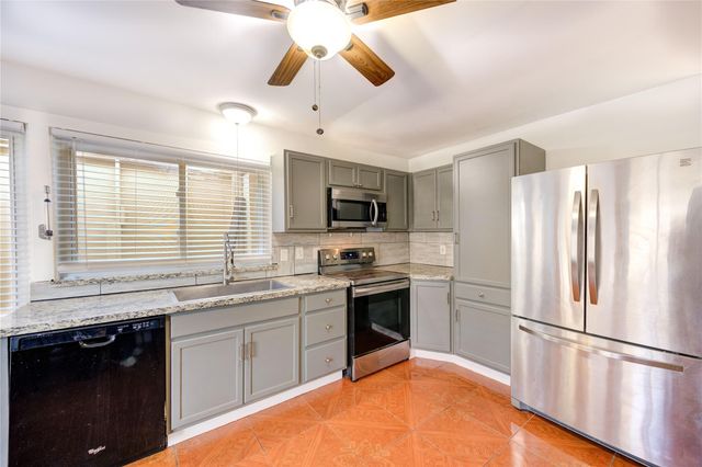 12339 S Dairy Ashford Road 2339, Houston, TX 77099