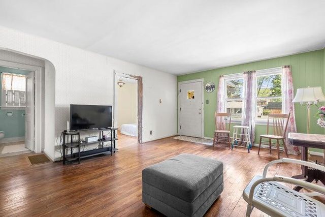 314 Wallace Avenue, St. Joseph, MI 49085