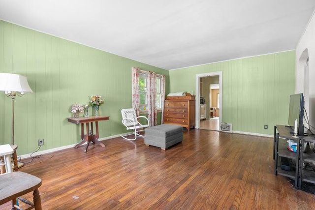 314 Wallace Avenue, St. Joseph, MI 49085