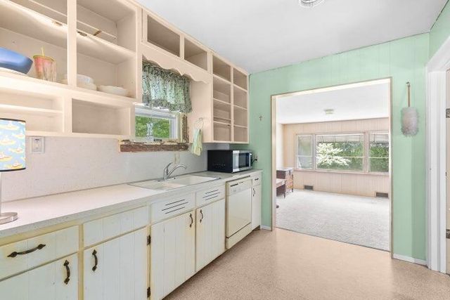 314 Wallace Avenue, St. Joseph, MI 49085