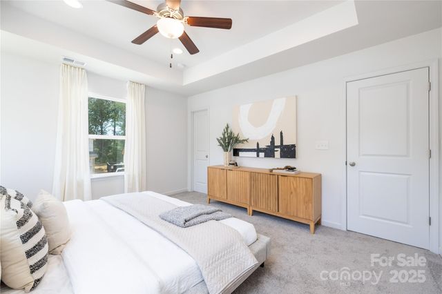 307 E Glendale Avenue, Mount Holly, NC 28120