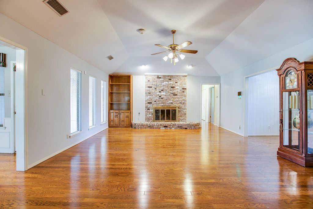 Image 10 of property listing at 3410 Grandview Drive Drive, San Angelo, TX 76904