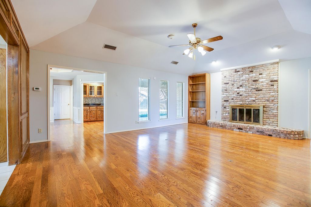 Image 12 of property listing at 3410 Grandview Drive Drive, San Angelo, TX 76904