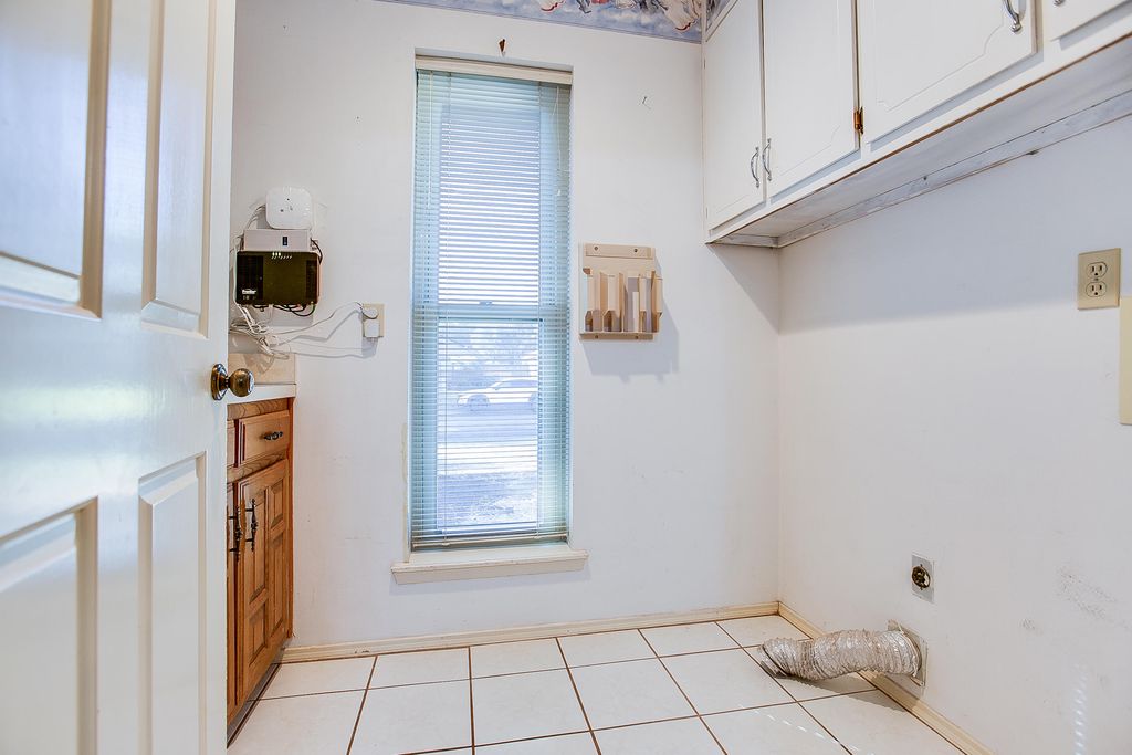Image 18 of property listing at 3410 Grandview Drive Drive, San Angelo, TX 76904