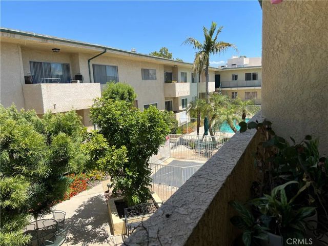 5328 Newcastle 62, Encino, CA 91316