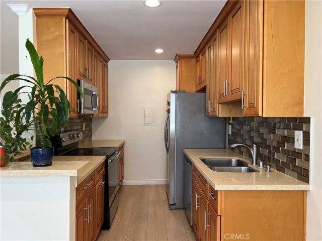 5328 Newcastle 62, Encino, CA 91316