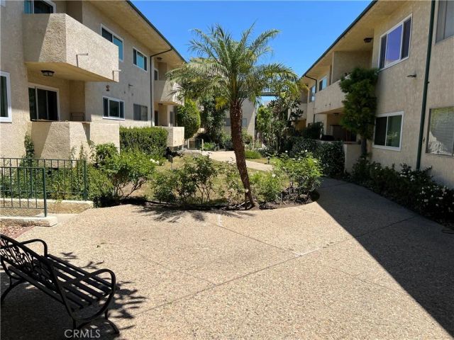 5328 Newcastle 62, Encino, CA 91316