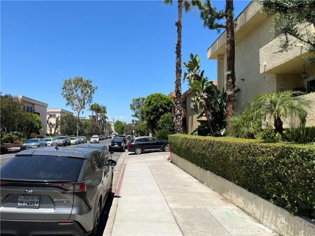 5328 Newcastle 62, Encino, CA 91316