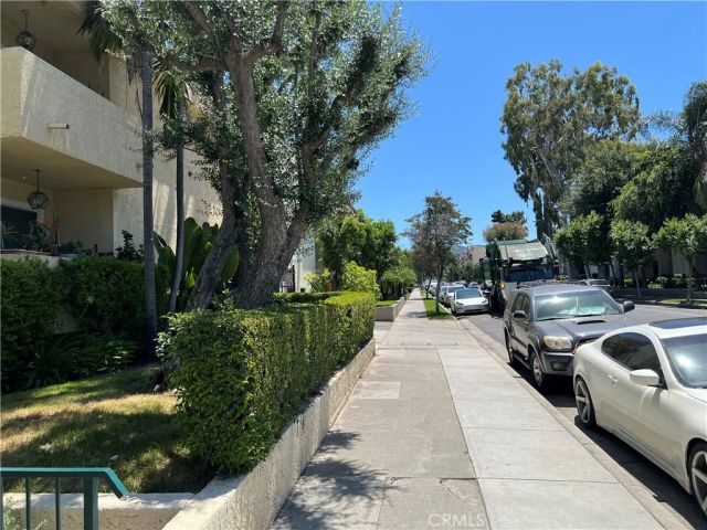 5328 Newcastle 62, Encino, CA 91316