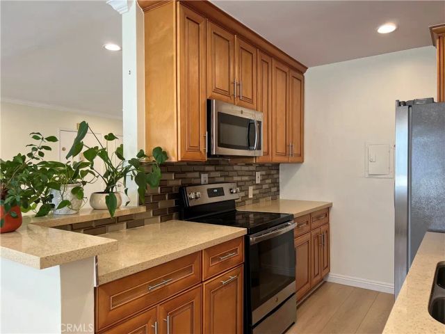 5328 Newcastle 62, Encino, CA 91316