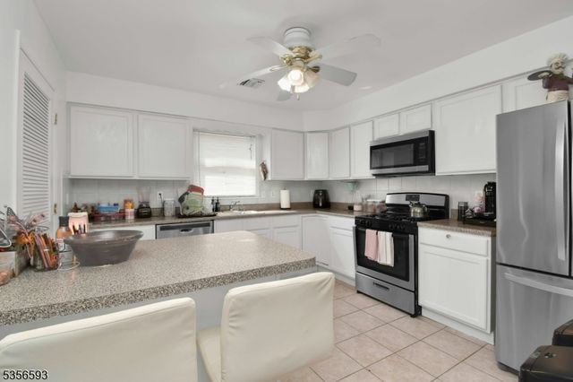 127 Brill St, Newark City, NJ 07105