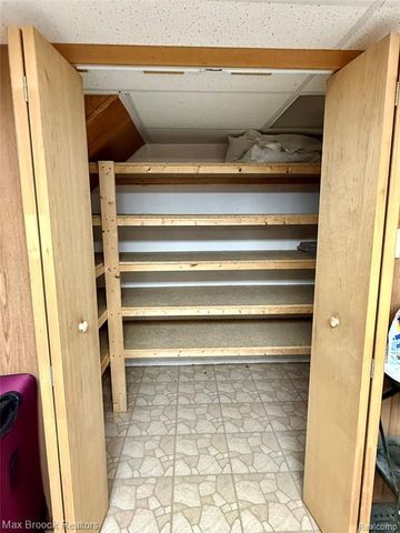 1045 Leisure Drive, Grand Blanc, MI 48507