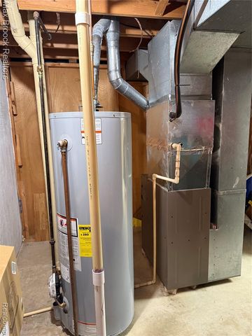 1045 Leisure Drive, Grand Blanc, MI 48507