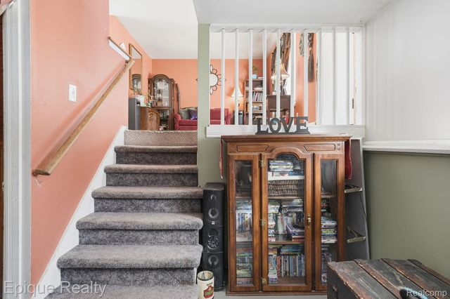 2191 Stonesthrow Drive, Oregon Township, MI 48446