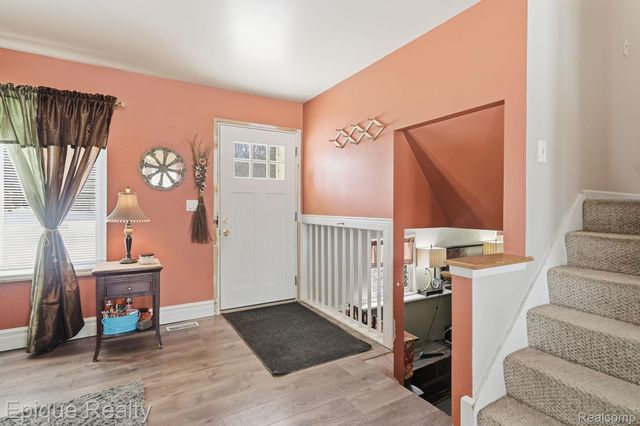 2191 Stonesthrow Drive, Oregon Township, MI 48446