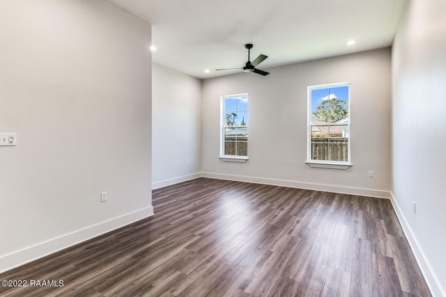 711 E Main Street 1100, Broussard, LA 70518