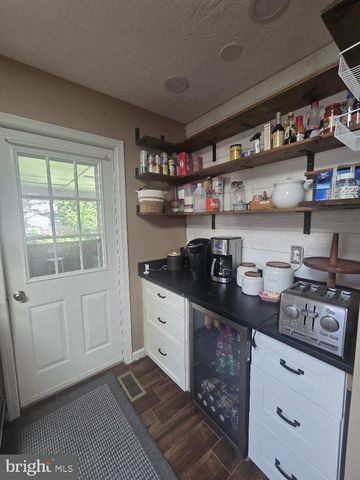 3201 LAKEVIEW PKWY, Locust Grove, VA 22508