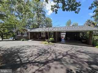 3201 LAKEVIEW PKWY, Locust Grove, VA 22508