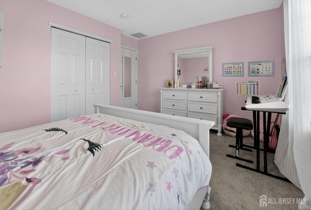 39 Kirschman Drive, Old Bridge, NJ 07747