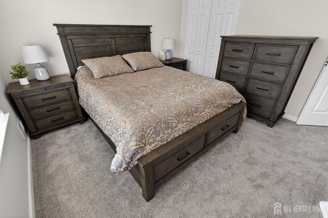 39 Kirschman Drive, Old Bridge, NJ 07747