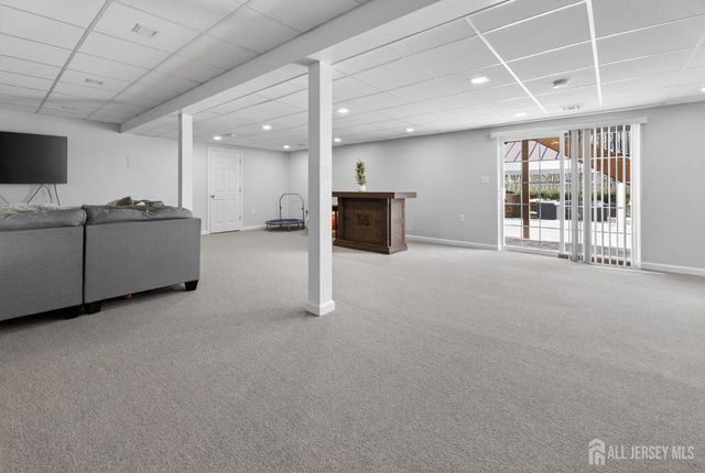 39 Kirschman Drive, Old Bridge, NJ 07747