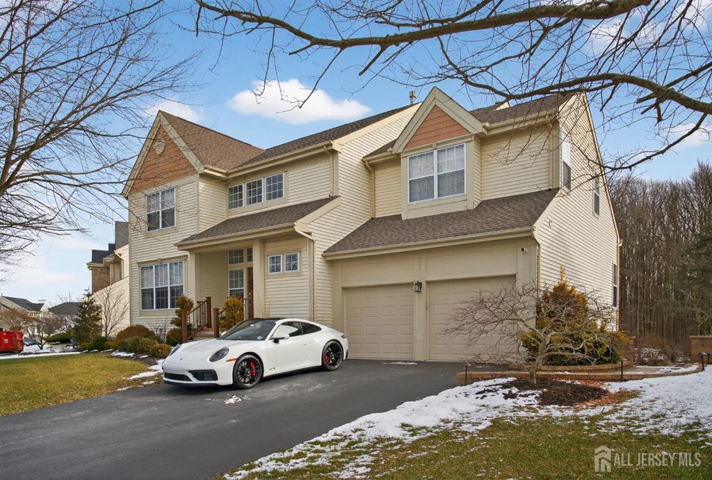 39 Kirschman Drive, Old Bridge, NJ 07747