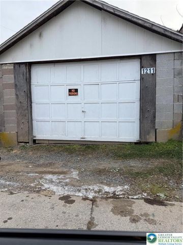 1211 Mechanic Street, Bethlehem City, PA 18015