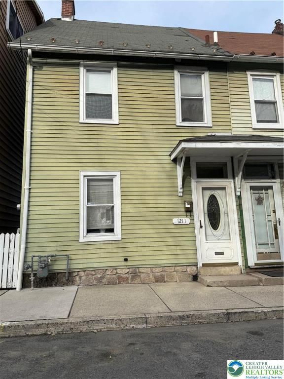 1211 Mechanic Street, Bethlehem City, PA 18015